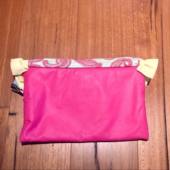 Cosmetic case -purchased at boutique in palm beach - Picture 4 of 4